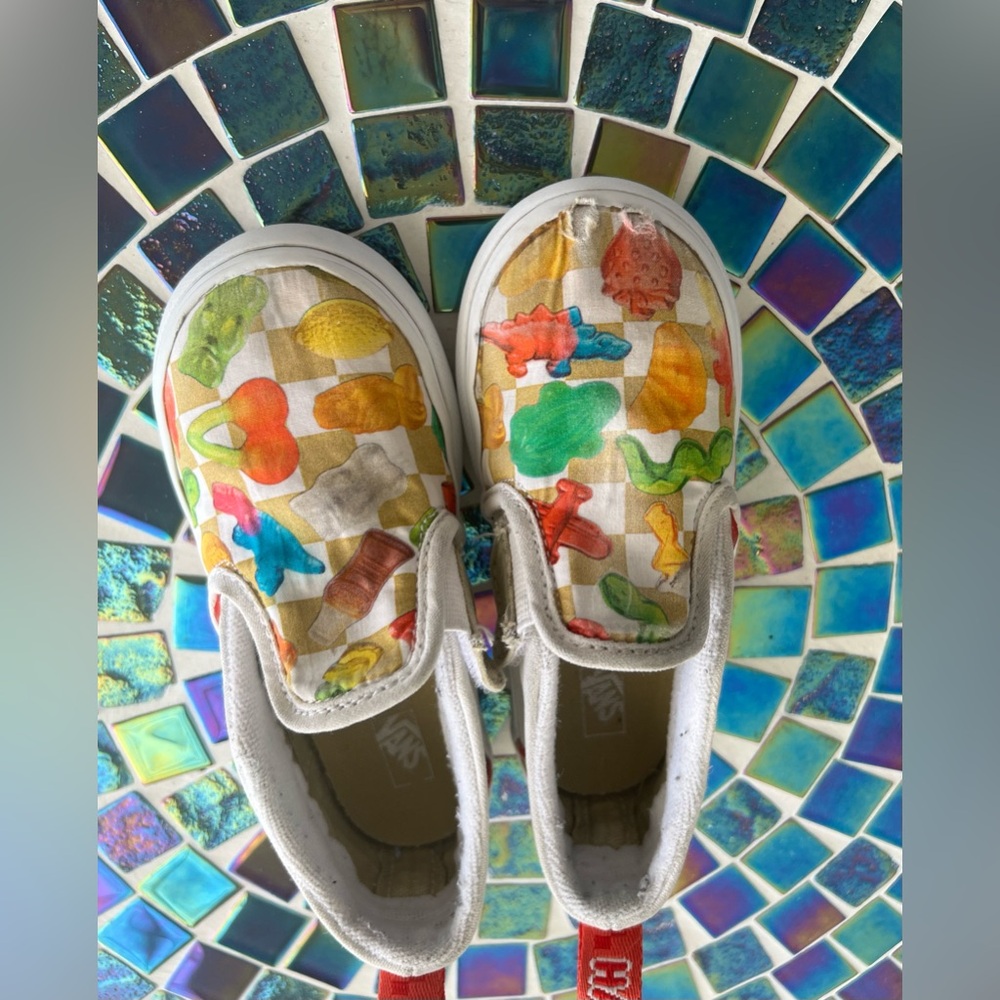 Vans kids toddler Haribo shoes unisex in multicolor.